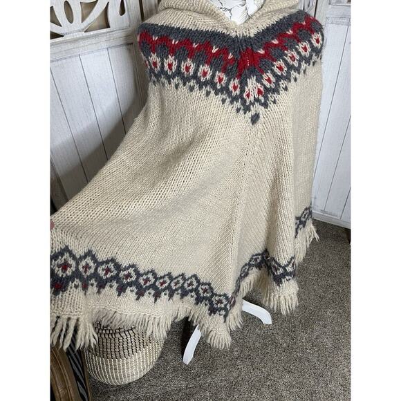 Vintage 90’s J. Crew Handknit 100% Wool Poncho Small / Medium Hong Kong - Picture 2 of 7
